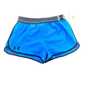 Sz M under armour fitted lined shorts